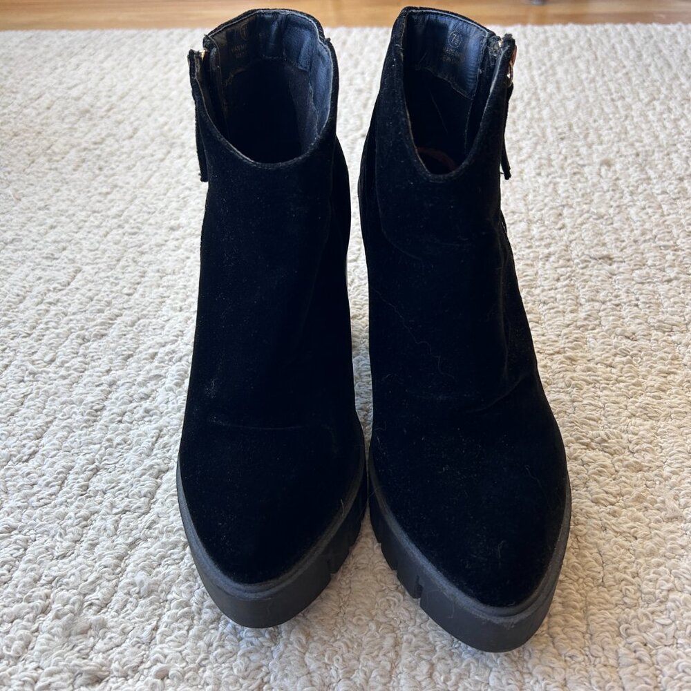 F21 Black Velvet Platform Heeled Booties - Picture 6 of 9